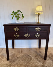 Load image into Gallery viewer, Antique Georgian Mahogany Low Boy/Console
