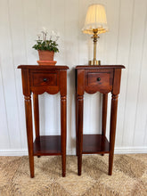 Load image into Gallery viewer, Pair of Vintage Mahogany Scalloped Bedside Tables
