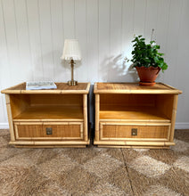 Load image into Gallery viewer, A beautiful pair of vintage original 70’s Italian Dal Vera bedsides.
