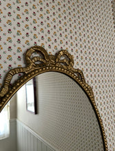 Load image into Gallery viewer, Vintage bobbin beaded bow mirror
